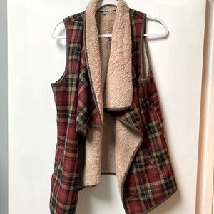 Boutique plaid vest with faux fur. NWOT